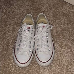 CLEAN WHITE CONVERSE